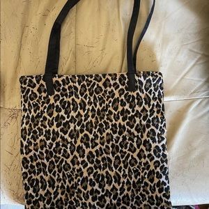 Medium leopard print purse! Women’s! EUC!